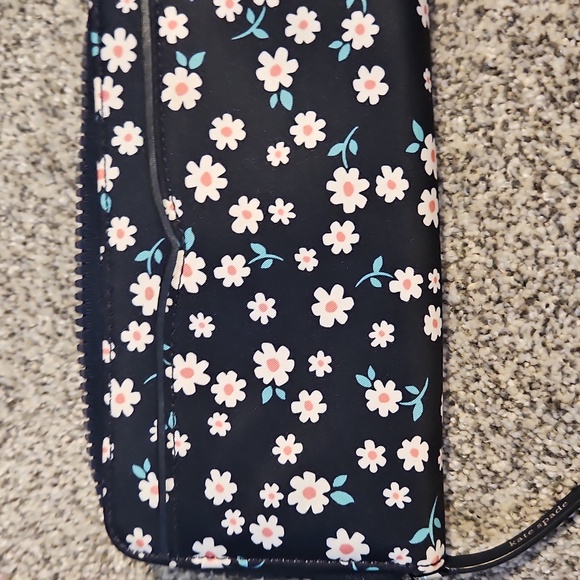 Kate Spade Wallet - Picture 3 of 5
